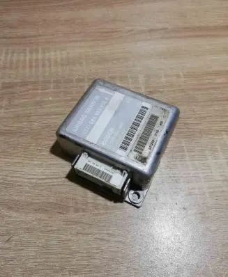 Audi A4 S4 B5 8D Airbag control unit/module 8A0959655A 0285001086