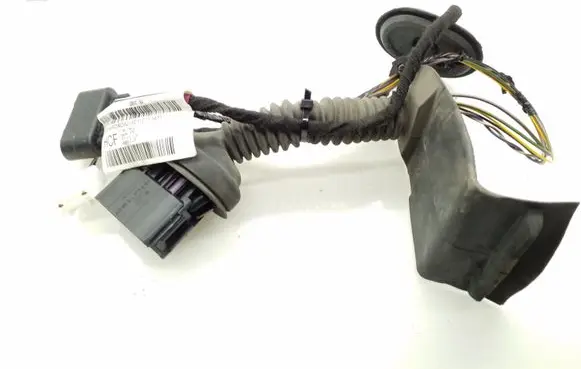 Ford Fiesta Rear door wiring loom 8V5T14A584HCF