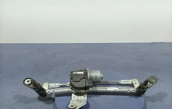 Front wiper linkage and motor