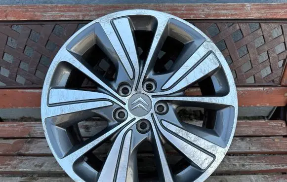 Citroen C4 III e-C4 R17 alloy rim 