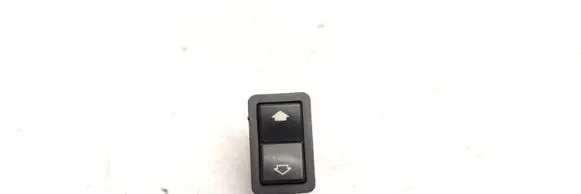 BMW 5 E39 Electric window control switch 8368974