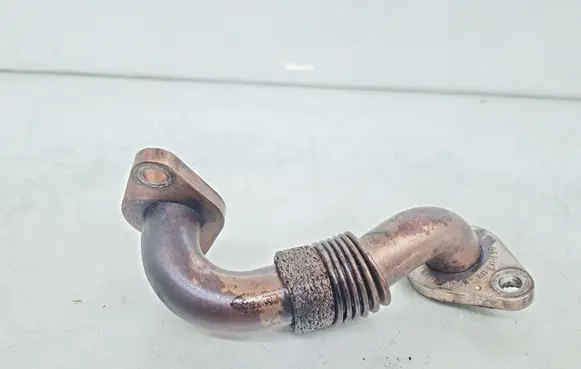 Volkswagen Touran I EGR valve line/pipe/hose 038131521CC