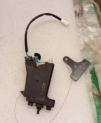 KIA Niro Fuel tank cap lock 