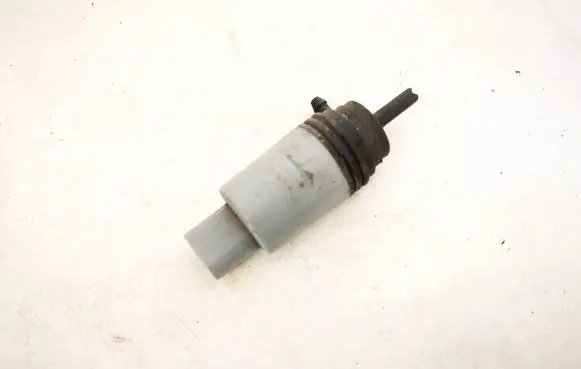 BMW 7 E65 E66 Windscreen/windshield washer pump v20080106 v20-08-0106
