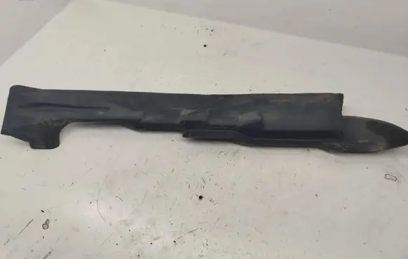 Audi A4 S4 B5 8D Fender end trim 8D0821112
