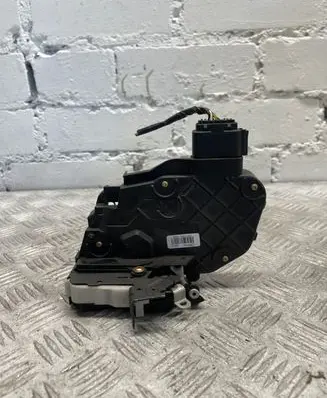 Ford Focus C-MAX Rear door lock 3M5AR264