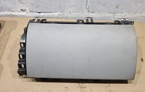 Jaguar XF Glove box