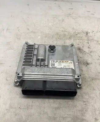 Volkswagen Transporter - Caravelle T6 Engine control unit/module 04L907445M 28648555