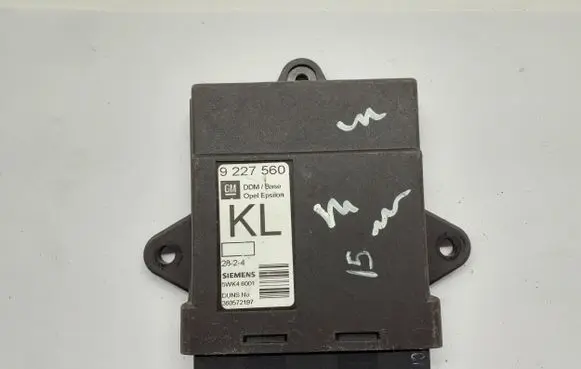 Opel Vectra C Door control unit/module 9227560