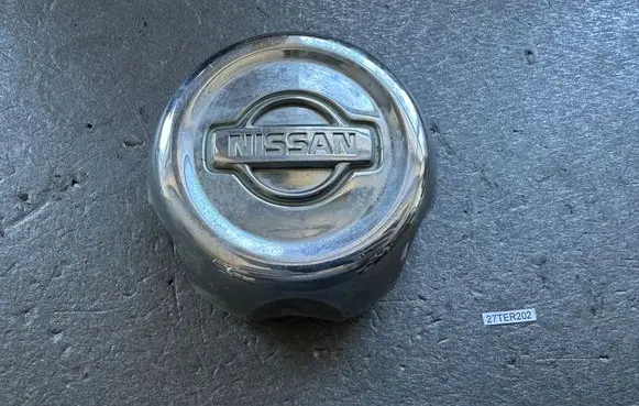 Nissan Terrano Original wheel cap 403150X800