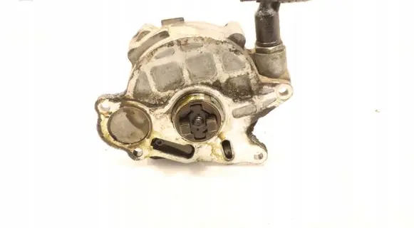Volkswagen PASSAT B6 Vacuum pump 03L145100