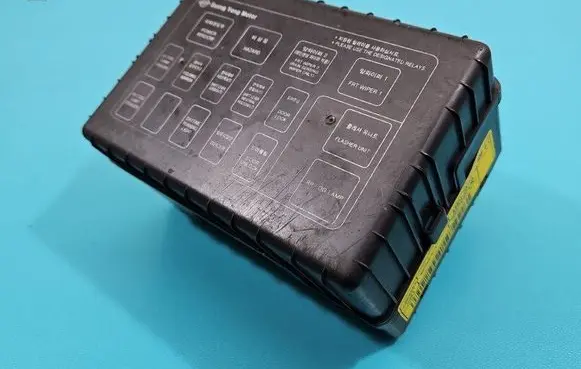 SsangYong Rexton I Fuse box set 82201-08144 IMPRK1476000