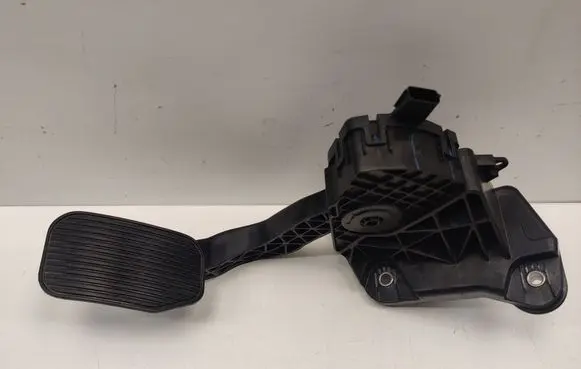 Ford F150 Accelerator throttle pedal FL3449F836AB