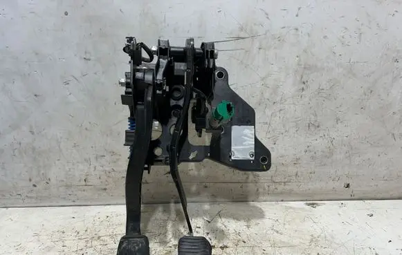 Peugeot 508 Pedal assembly 9808826780