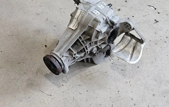 Porsche Macan (95B) Rear differential 95B525015K