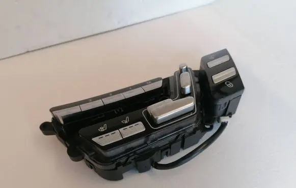 Mercedes-Benz S W221 Seat control switch A2218213151