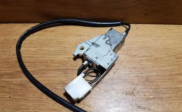 Toyota Avensis T250 Antenna control unit 8630005100