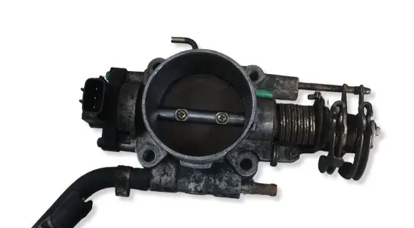 Subaru Impreza I Throttle body valve SERA48305 A8210