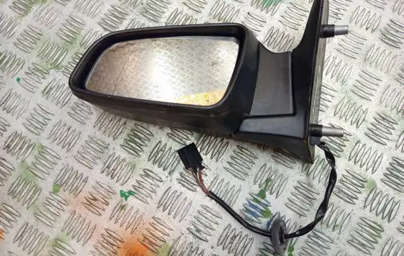 Opel Zafira B Front door electric wing mirror 026763