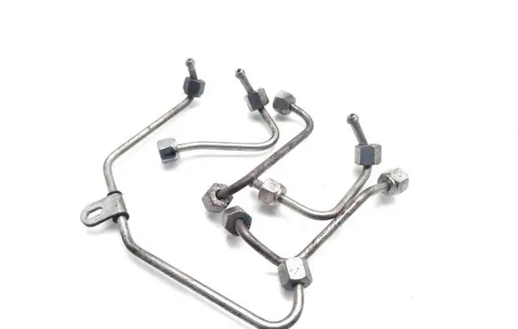 Opel Astra J Fuel injector supply line/pipe 