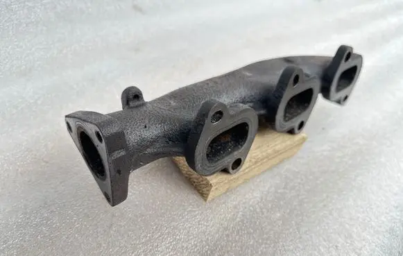 Audi A6 S6 C6 4F Exhaust manifold 059253033P