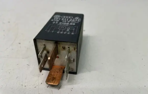 Glow plug pre-heat relay
