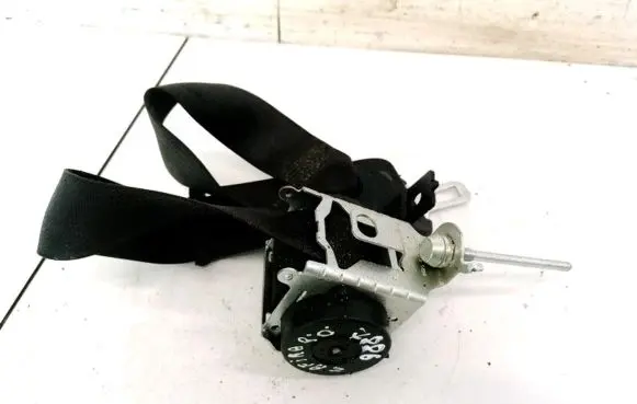 Opel Zafira B Front seatbelt