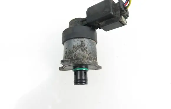 Mercedes-Benz E W212 Fuel pressure regulator 0928400762
