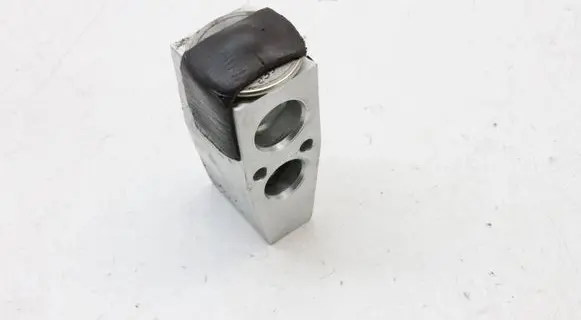 Jeep Compass Air conditioning (A/C) expansion valve AA447500 AA4475008011