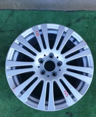 Mercedes-Benz E A207 R17 alloy rim A2074010102