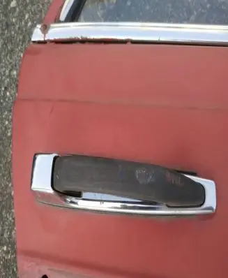 Mercedes-Benz W123 Front door exterior handle