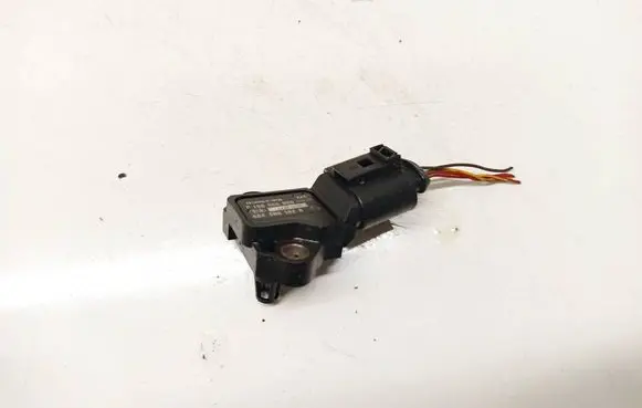 Audi A6 S6 C6 4F Air pressure sensor 0281002399 038906051B
