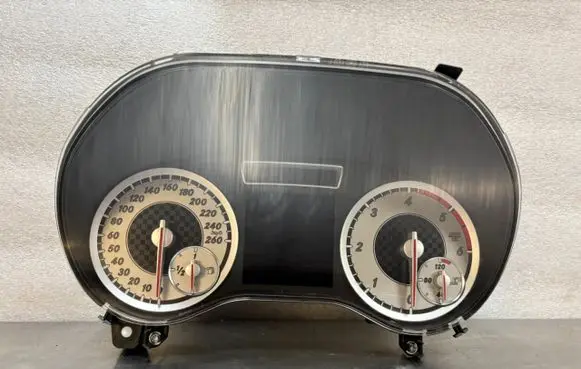 Speedometer (instrument cluster)