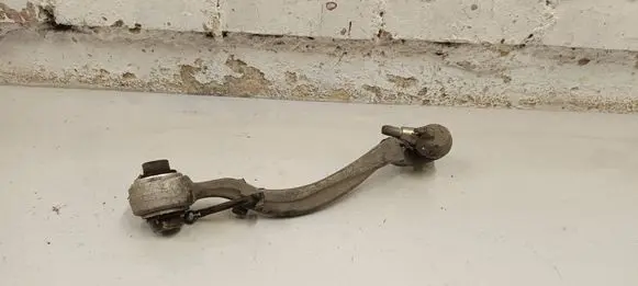 Front lower control arm/wishbone