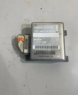 Audi A4 S4 B5 8D Airbag control unit/module 8A0959655A 0285001086