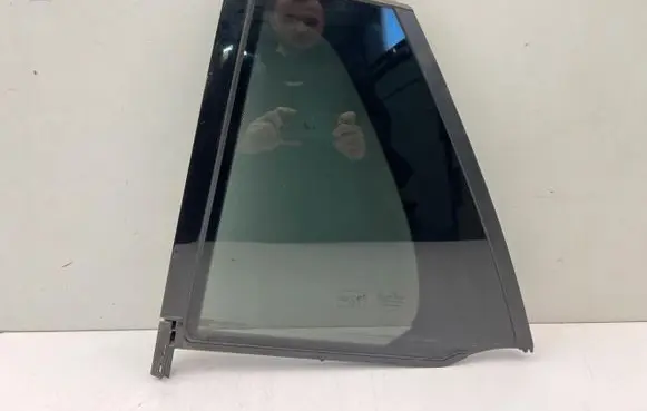Mercedes-Benz E W213 Rear side window A2137302106