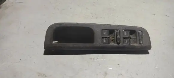 Volkswagen PASSAT B5.5 Electric window control switch 1J4959857B F005S00072 282011243