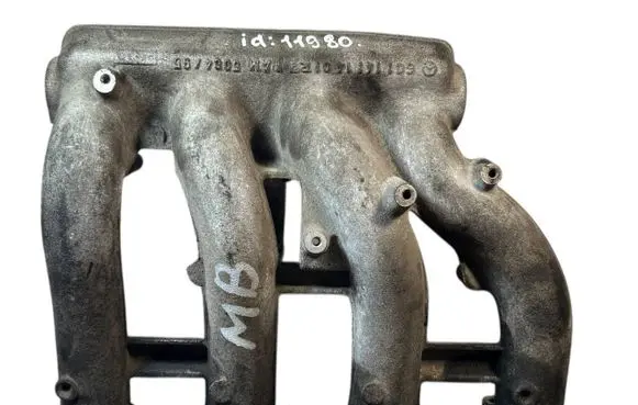 Mercedes-Benz Vito Viano W638 Intake manifold 6011411401R 6010980717