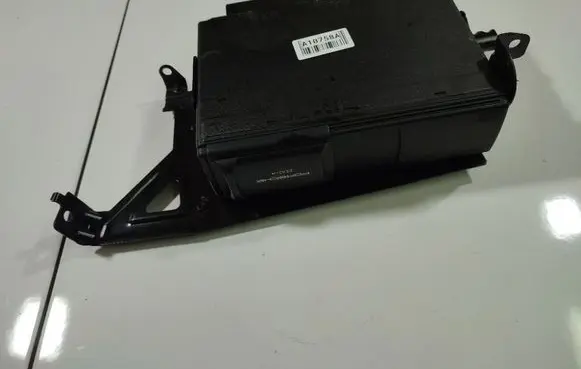 Porsche Cayenne (9PA) CD/DVD changer 1490V00G2324876