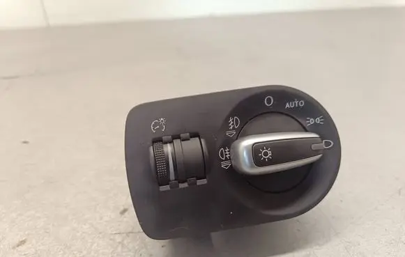 Audi Q3 8U Light switch 8X2941531AD 10022934