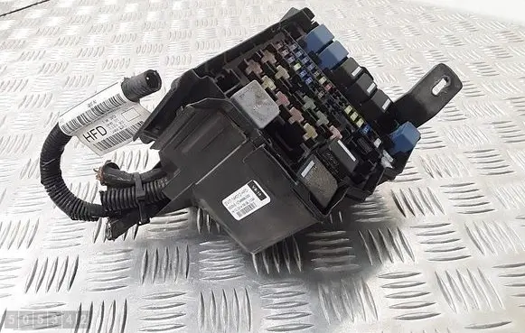Ford B-MAX Fuse module EV1T14K012