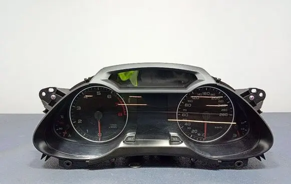Audi A4 S4 B8 8K Speedometer (instrument cluster) 8K0920930A