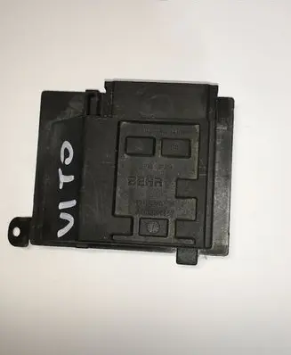 Mercedes-Benz Vito Viano W639 Heater blower motor/fan resistor A0018216560