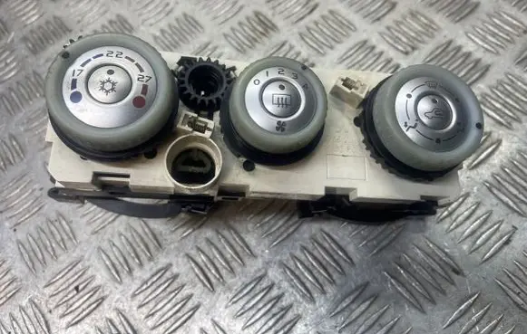 Mitsubishi Colt Climate control unit 69657032