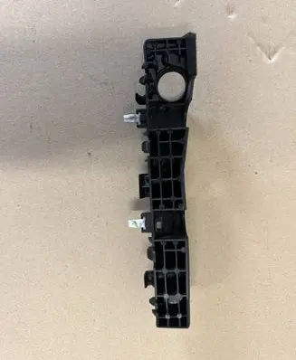 KIA Optima Front bumper mounting bracket 86514D4000