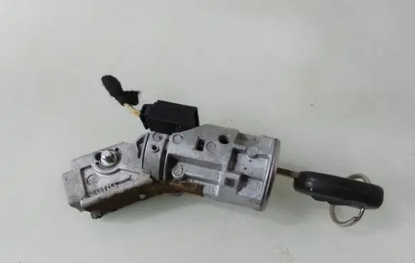 Citroen C3 Ignition lock N0502455