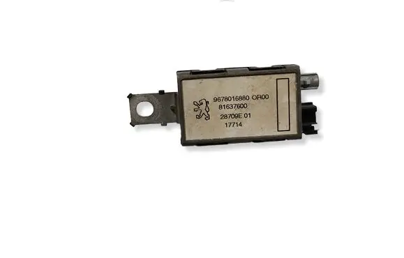 Peugeot 508 Aerial antenna amplifier 9678016880