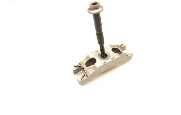 Skoda Octavia Mk2 (1Z) Fuel Injector clamp holder 03L216