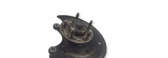 Ford Mustang V Front wheel hub 