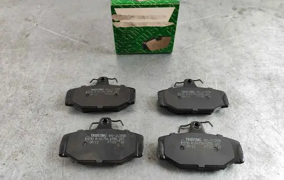 Volvo S70 V70 V70 XC Brake pads (rear) 48121385e